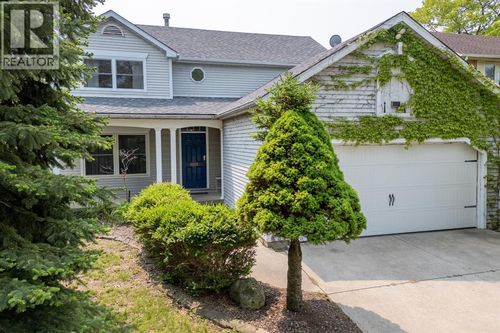 637 O'Dell St, Sarnia, ON, N7V4H7 | Card Image