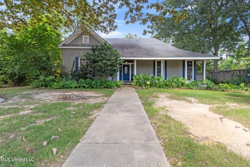 642 Louisiana Ave, Mccomb, MS, 39648-4035 | Card Image