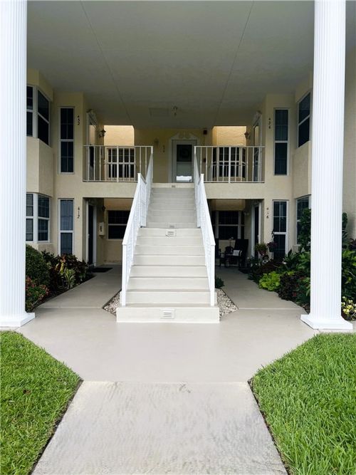 414-414 Grove Isle Cir, Vero Beach, FL, 32962-8507 | Card Image