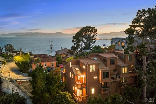 204 Water Street, Point Richmond, CA, 94801 | Card Image