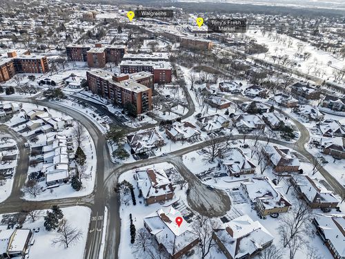 apt-1-35 Shawnee Trl, Indian Head Park, IL, 60525-9089 | Card Image