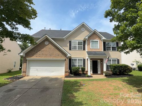 9927 Jeanette Cir, Charlotte, NC, 28213-2129 | Card Image