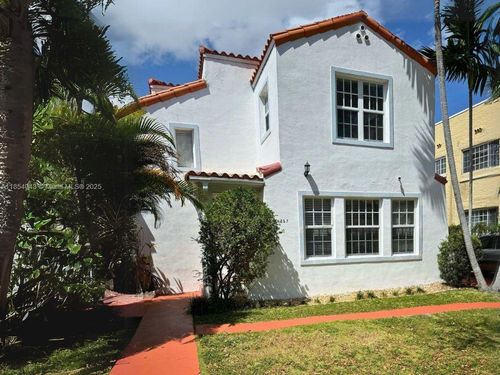 apt-2-227 Phoenetia Ave, Coral Gables, FL, 33134-3274 | Card Image