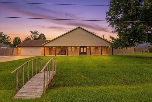5293 Atkinson Circle, Orange, TX, 77630 | Card Image
