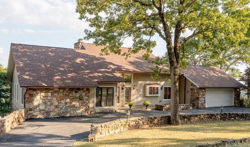 75 E Bluff Dr, Quitman, AR, 72131-8653 | Card Image