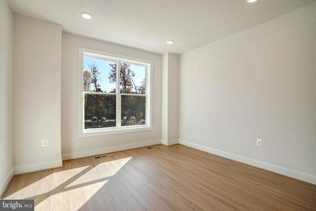 1613 Fellowship Sq, Townhouse with 3 bedrooms, 5 bathrooms and null parking in RESTON VA | Image 9