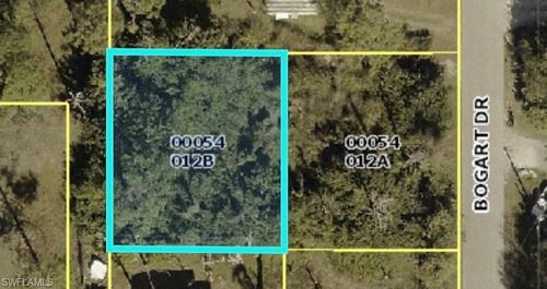 7822 Bogart Dr, North Fort Myers, FL, 33917-6205 | Card Image