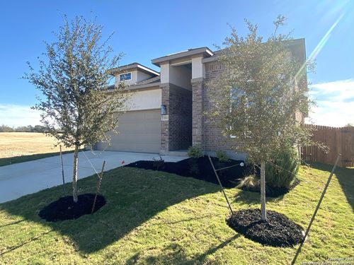 2013 Shepards St, Seguin, TX, 78155 | Card Image