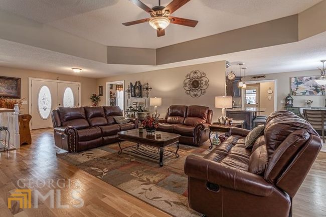83 N Lake Dr, House other with 5 bedrooms, 4 bathrooms and 3 parking in Newnan GA | Image 8