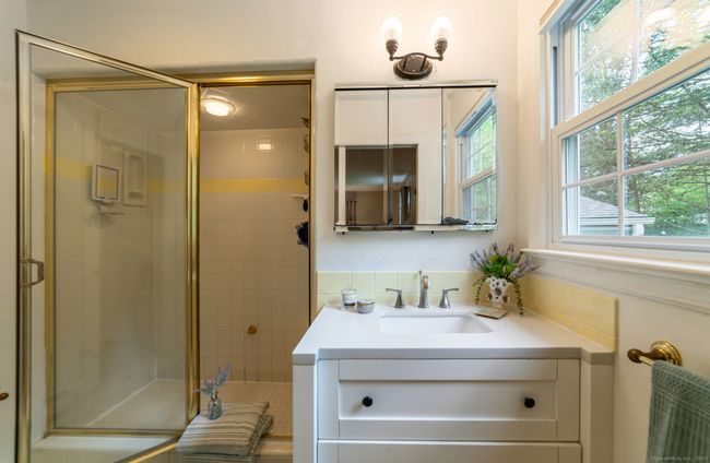 33 Saw Mill Rd, House other with 4 bedrooms, 3 bathrooms and null parking in Newtown CT | Image 20