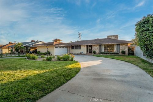 3484 Broadmoor Blvd, San Bernardino, CA, 92404-2406 | Card Image