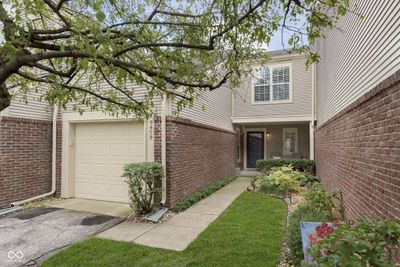 9479 Aberdare Drive, Condo with 2 bedrooms, 1 bathrooms and null parking in Indianapolis IN | Image 1