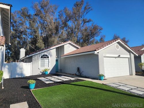 2327 Lake Forest, Escondido, CA, 92026 | Card Image