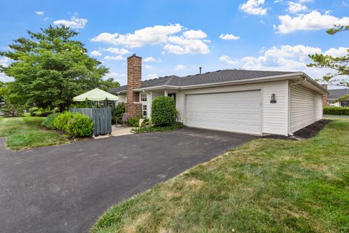 2477 Crystal Springs Drive, Hilliard, OH, 43026 | Card Image