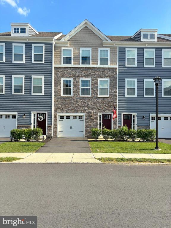 Turin Way, Mount Laurel, NJ 08054