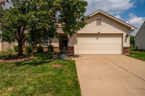 1413 Farrington Dr, Kettering, OH, 45420-1380 | Card Image