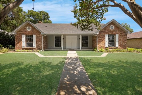 335 Hummingbird Ln, Duncanville, TX, 75137-3110 | Card Image