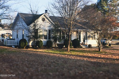 806 Whitnel Rd, Dyersburg, TN, 38024-6729 | Card Image