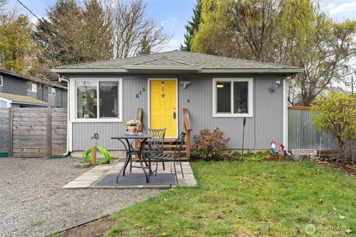 615 1st Ave S, Kent, WA, 98032-6141 | Card Image