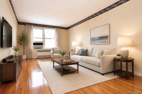5a-491 Riverdale Ave, Yonkers, NY, 10705-3521 | Card Image