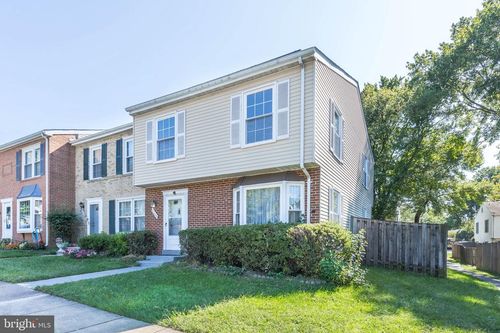 6369 Silver Ridge Cir, ALEXANDRIA, VA, 22315-3429 | Card Image