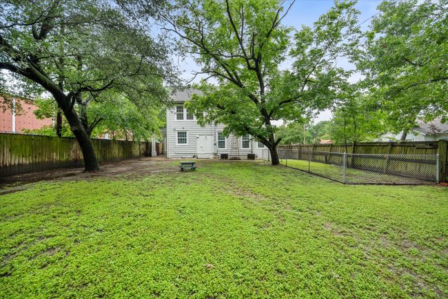 1301 W 2 Nd Ave, House other with 5 bedrooms, 2 bathrooms and null parking in Corsicana TX | Image 26