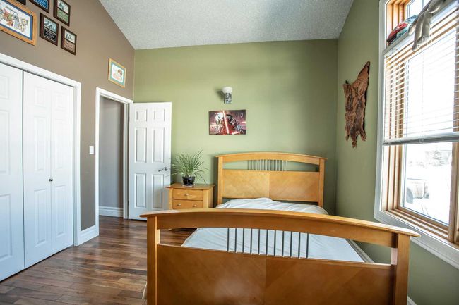 7 Chinook Crescent, House other with 5 bedrooms, 3 bathrooms and 6 parking in High Level AB | Image 22