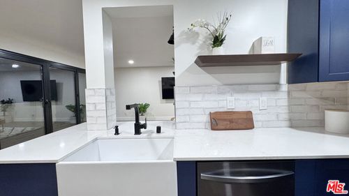 306-1010 Hammond St, West Hollywood, CA, 90069-4841 | Card Image
