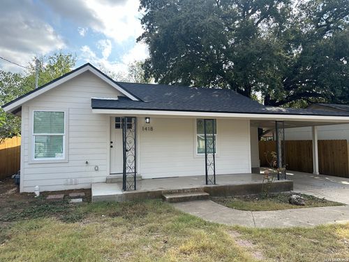 1418 Essex St, San Antonio, TX, 78210-2652 | Card Image