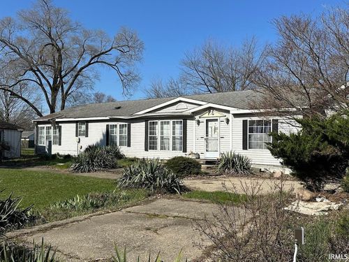 101 Clayton St, Rochester, IN, 46975-1111 | Card Image