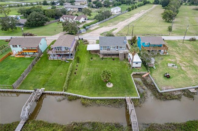 329 E Bayshore Dr, House other with 4 bedrooms, 2 bathrooms and null parking in Palacios TX | Image 4