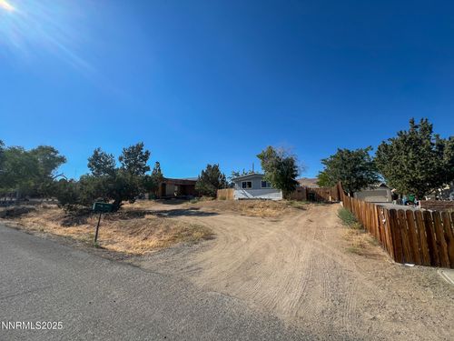 6305 Blackwood Rd, Sun Valley, NV, 89433-6807 | Card Image