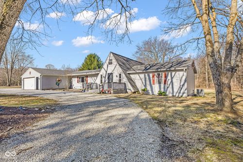 3210 W Kensington Dr, Crawfordsville, IN, 47933-8603 | Card Image