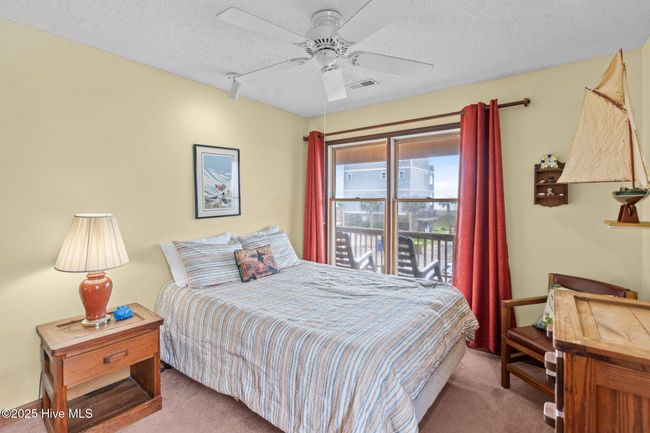 210 W Beach Dr, House other with 4 bedrooms, 2 bathrooms and null parking in Oak Island NC | Image 37