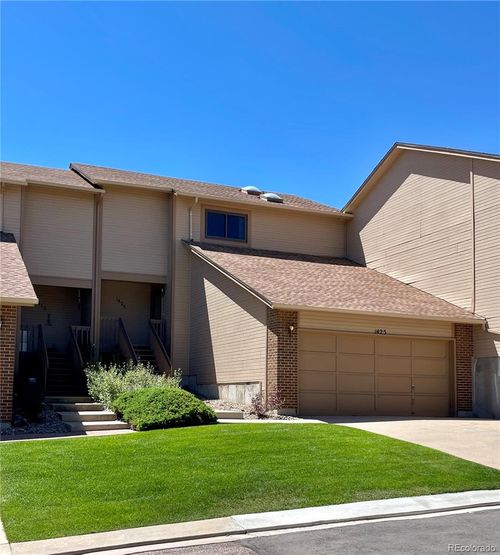 1425 Vondelpark Dr, Colorado Springs, CO, 80907-4074 | Card Image