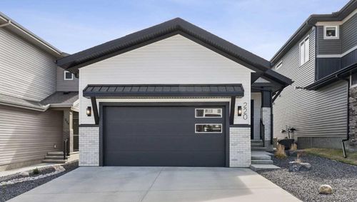 220 Precedence View, Cochrane, AB, T4C2W8 | Card Image