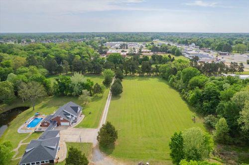 105 Wilson Ln, Oakland, TN, 38060-6202 | Card Image