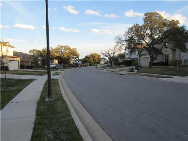 11609 Mcdows Hole Ln, House other with 3 bedrooms, 3 bathrooms and 4 parking in Austin TX | Image 24