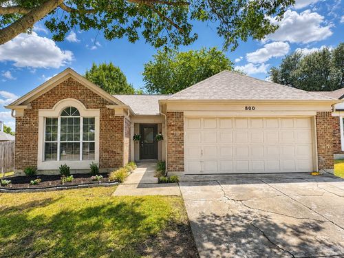 800 Bracken Pl, Arlington, TX, 76017-6467 | Card Image