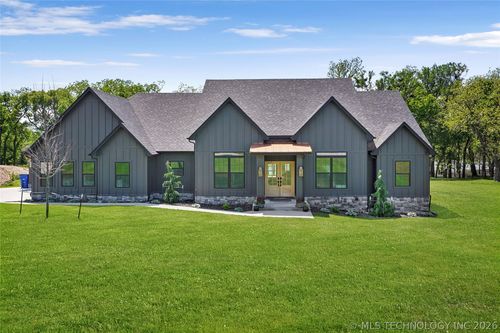 3800 482 Trl, Pryor, OK, 74361 | Card Image