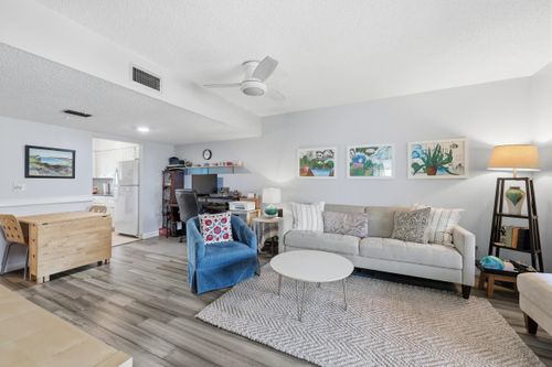 6-60-18081 Se Country Club Dr, Tequesta, FL, 33469-1276 | Card Image