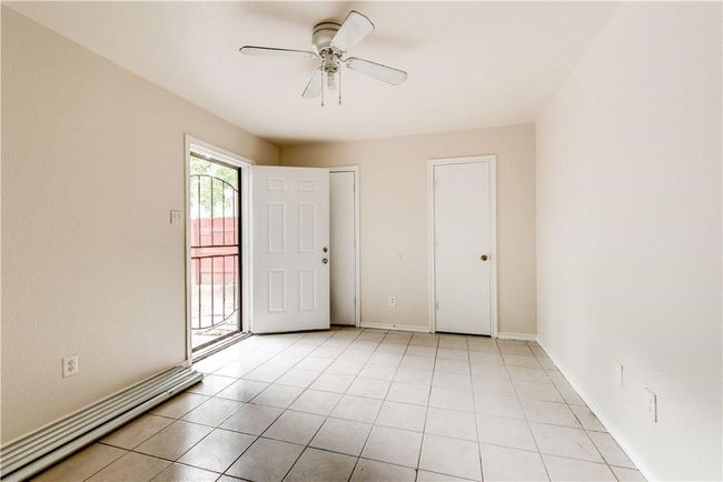 Master Bedroom | Image 11