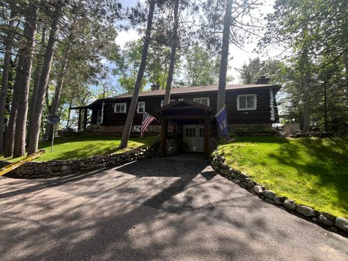 15670 S Big Island Lake Ln, Mountain, WI, 54149-9613 | Card Image