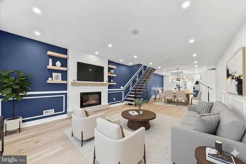 2034 Reed St, PHILADELPHIA, PA, 19146-4523 | Card Image