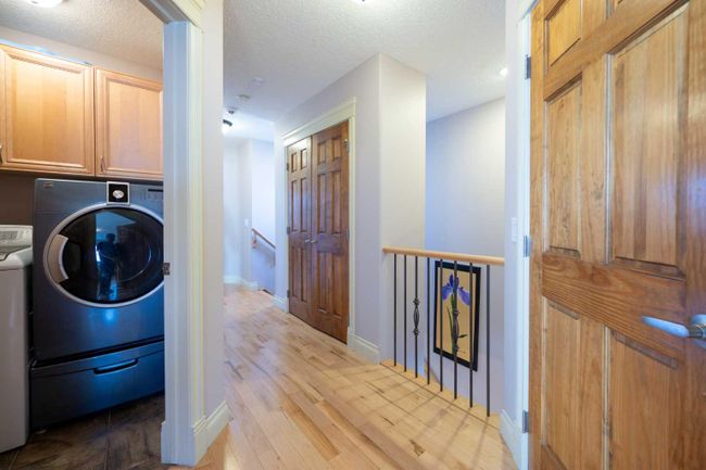 940 40 Street Sw, Home with 4 bedrooms, 3 bathrooms and 2 parking in Calgary AB | Image 15