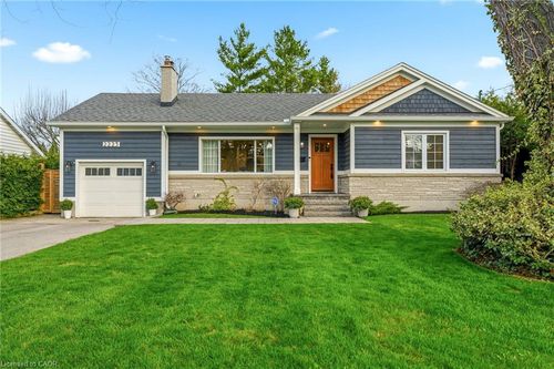 2223 Deyncourt Dr, Burlington, ON, L7R1W2 | Card Image