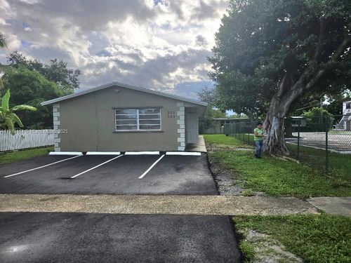 1-305 N 61st Ave, Hollywood, FL, 33024-7909 | Card Image