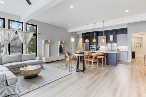 2b-40 Just Us Pl, SUNRISE BEACH, MO, 65079-5915 | Card Image