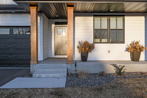 291 Liberty Dr, Hanover, MN, 55341-1300 | Card Image