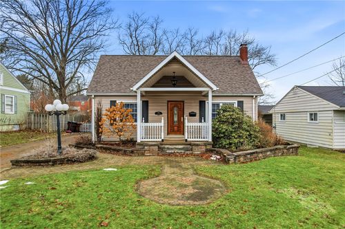 772 Spencer Ave, Sharon, PA, 16146-3129 | Card Image